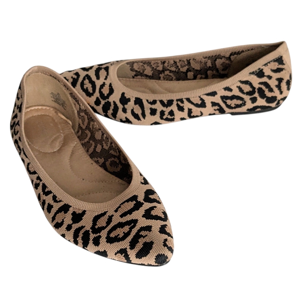 Old Navy Leopard Print Pointed Toe Flats Size 9.5